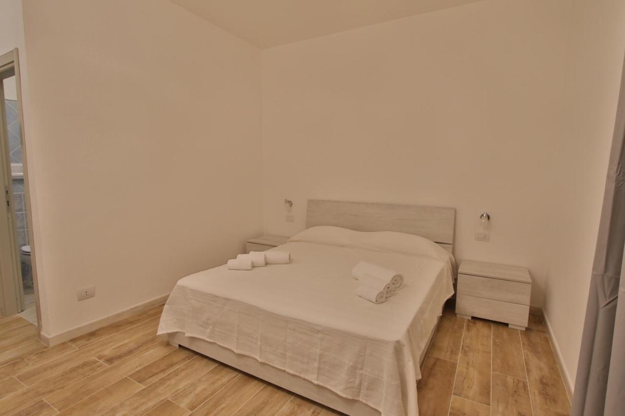 Les Chambres Au Centre San Teodoro  Eksteriør bilde